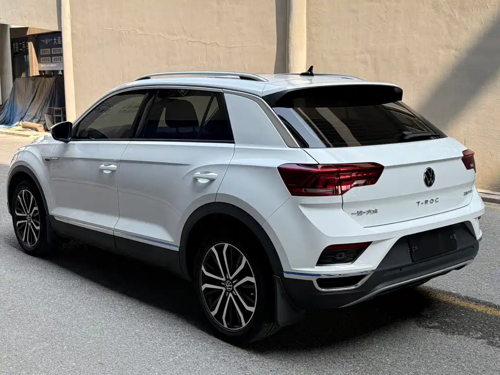 Volkswagen T-Roc — миниатюра 6