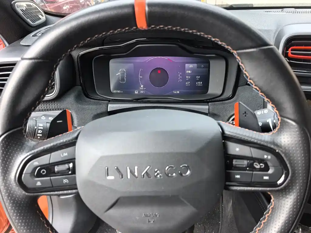 Lynk & Co 02 Hatchback — миниатюра 12