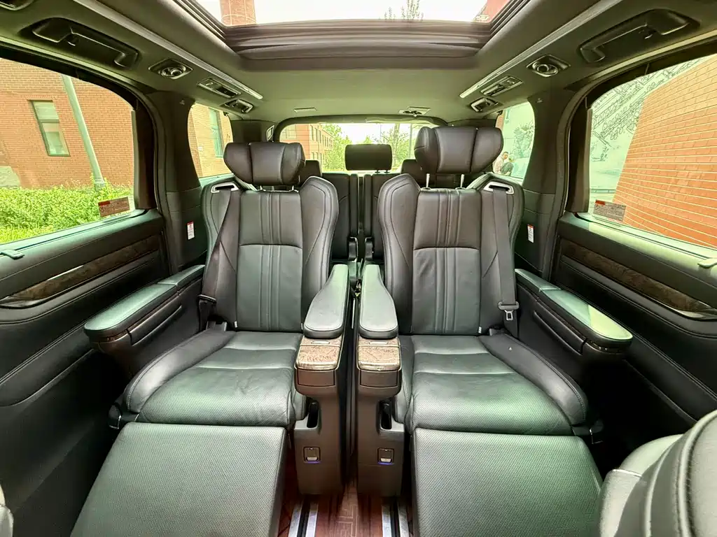Toyota Vellfire — фотографии объявления, Фото 15