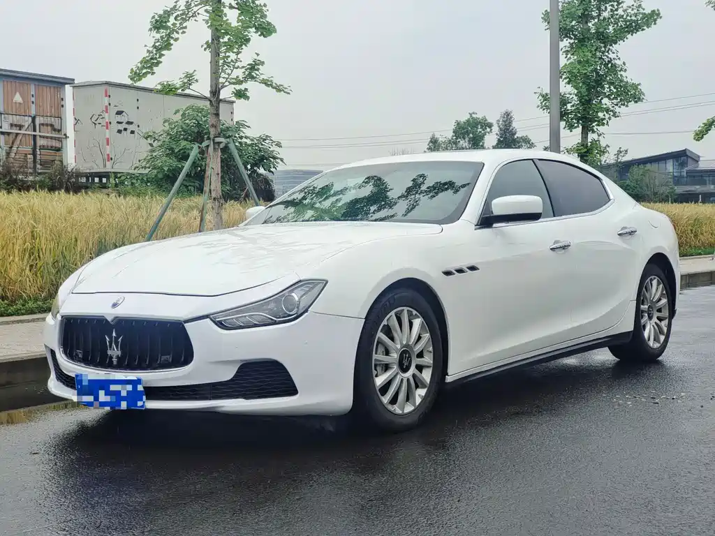 Maserati Ghibli 2015