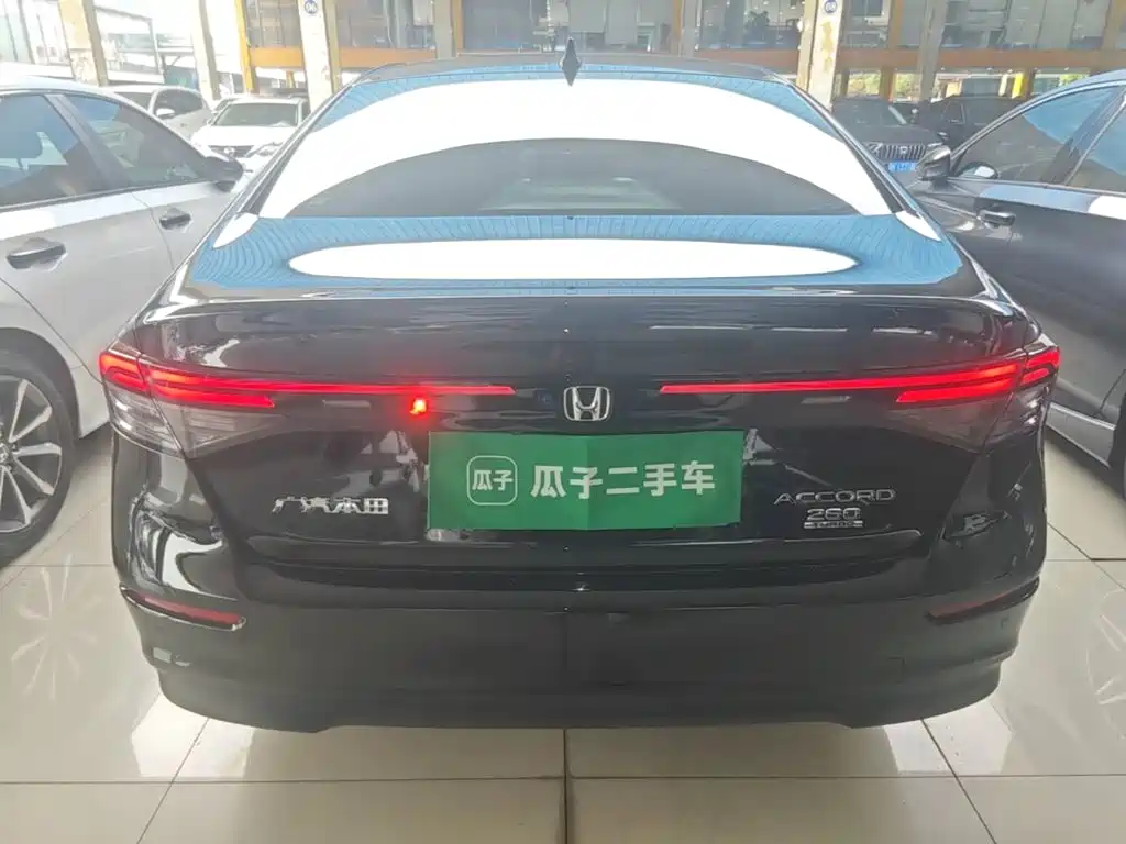 Honda Accord — миниатюра 6