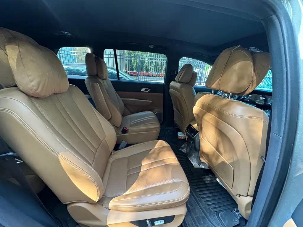 Li Auto Li ONE — миниатюра 13
