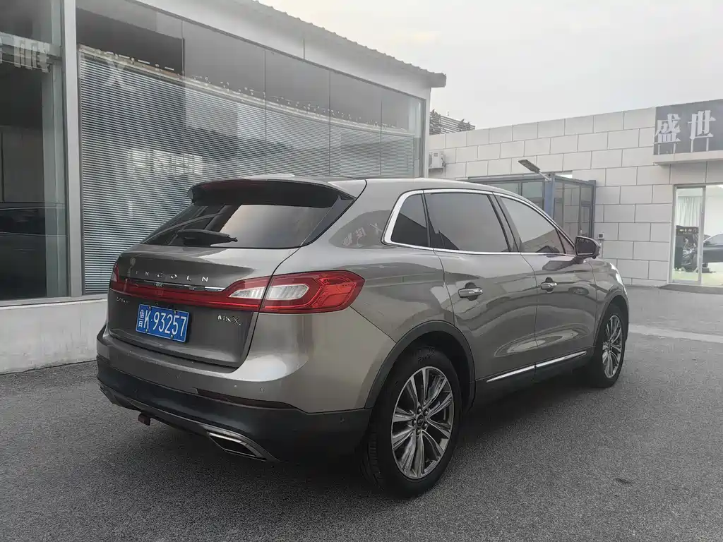 Lincoln MKX — миниатюра 4