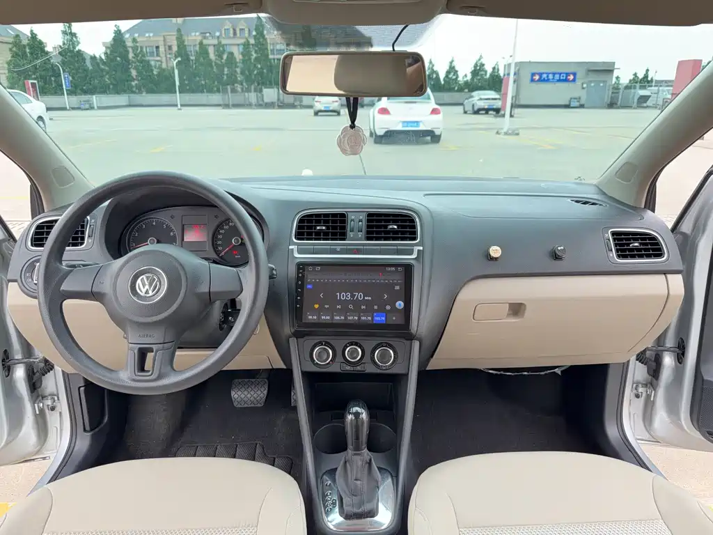 Volkswagen Polo — миниатюра 9