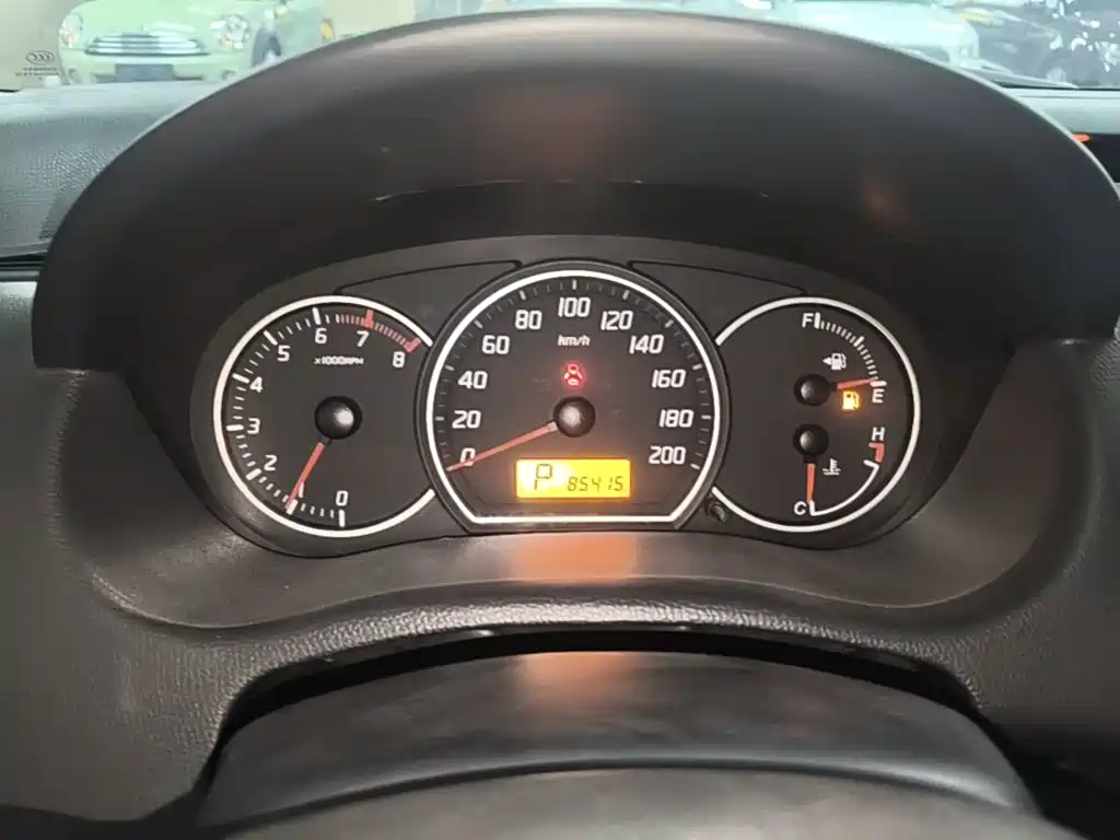 Suzuki Swift — миниатюра 12