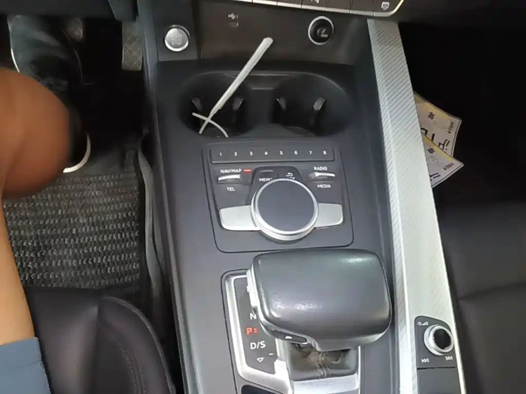 Audi A4L — миниатюра 14