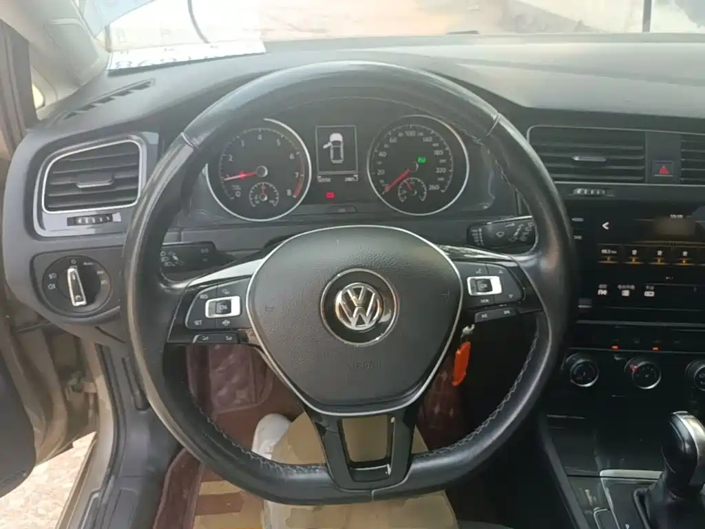 Volkswagen Golf — миниатюра 11