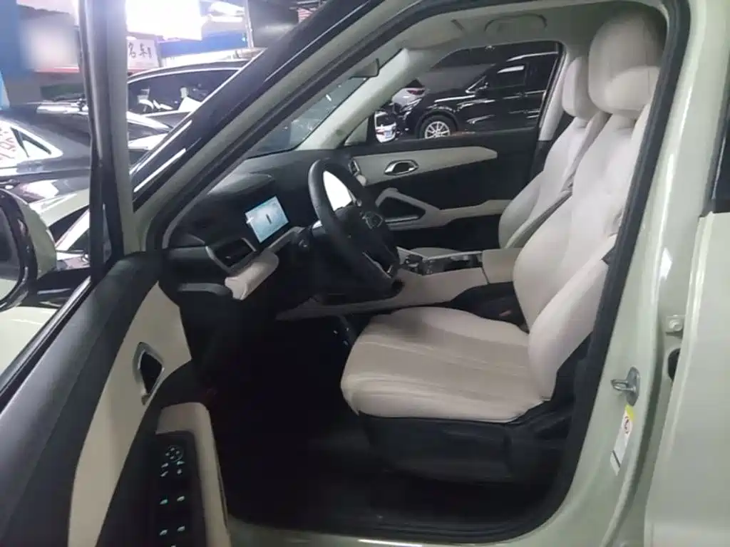 BYD Yuan UP — миниатюра 16