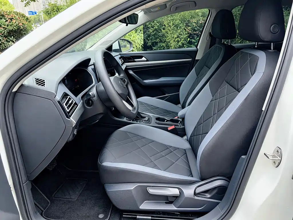 Volkswagen Lavida — миниатюра 10