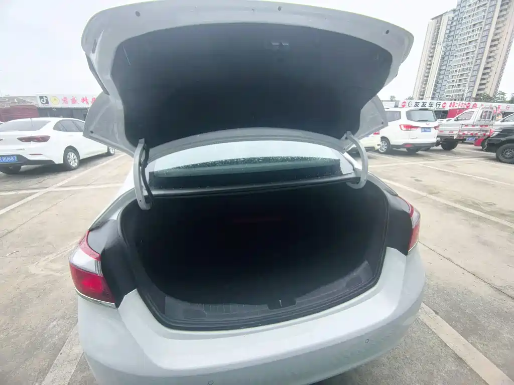 Chevrolet Cruze — миниатюра 22