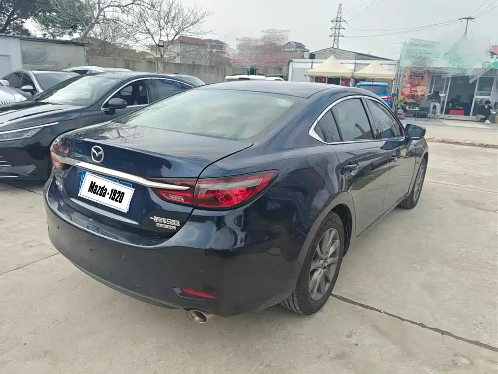 Mazda Atenza 2.0L Blue Sky Luxury Edition, фото 4