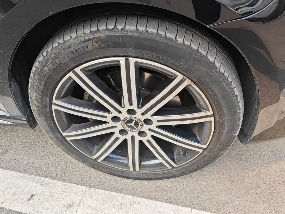 Mercedes-Benz V-Class — миниатюра 6