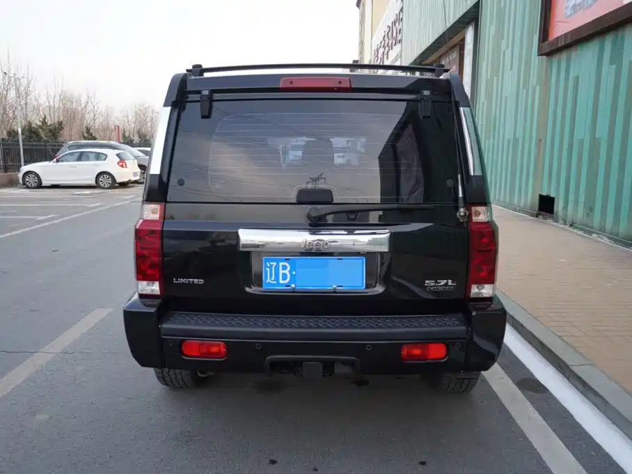 Jeep Commander Classic — миниатюра 11
