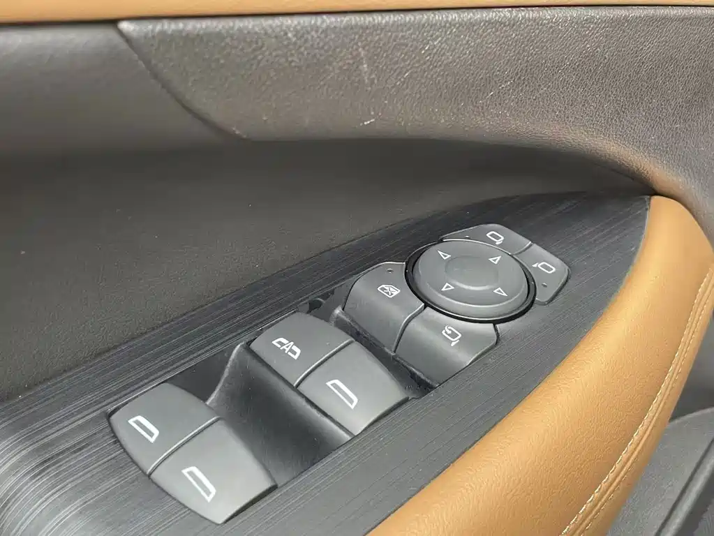 Buick LaCrosse — миниатюра 7
