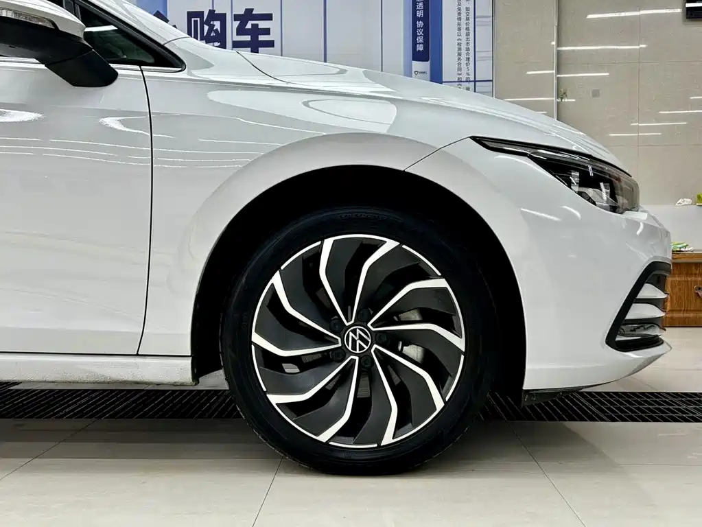 Volkswagen Golf — миниатюра 8
