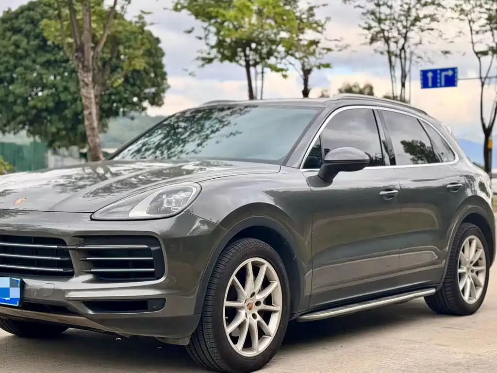 PORSCHE CAYENNE