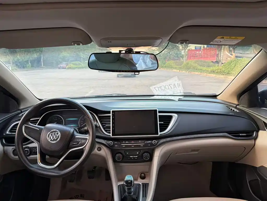Buick Excelle — миниатюра 9