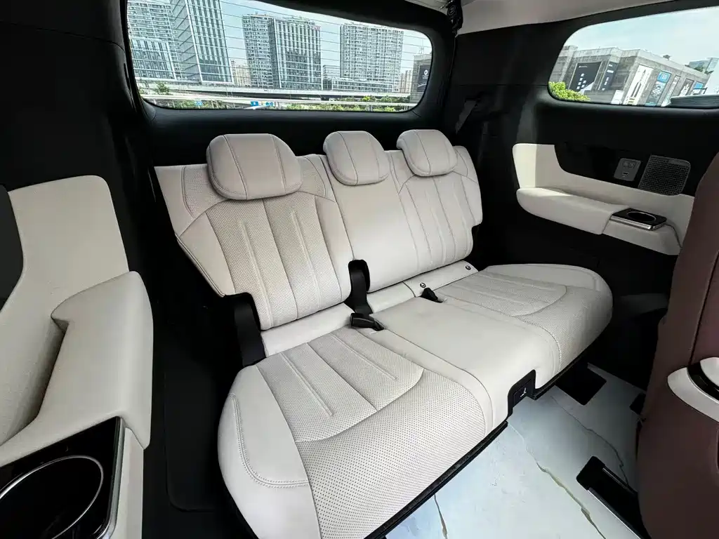 BYD Xia — миниатюра 17