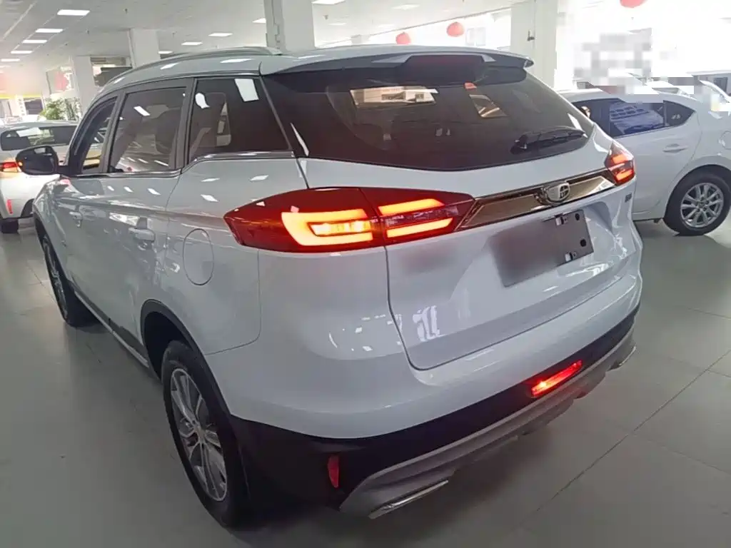 Geely Boyue — миниатюра 5