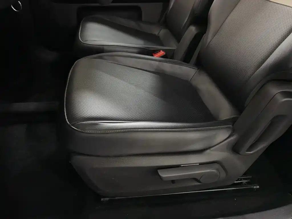 Baojun KiWi EV — миниатюра 20