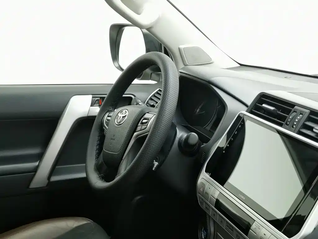 Toyota Prado — миниатюра 22