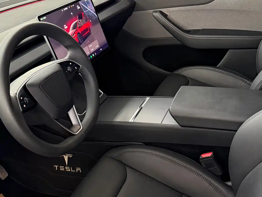 Tesla Model Y — фотографии объявления, Фото 7