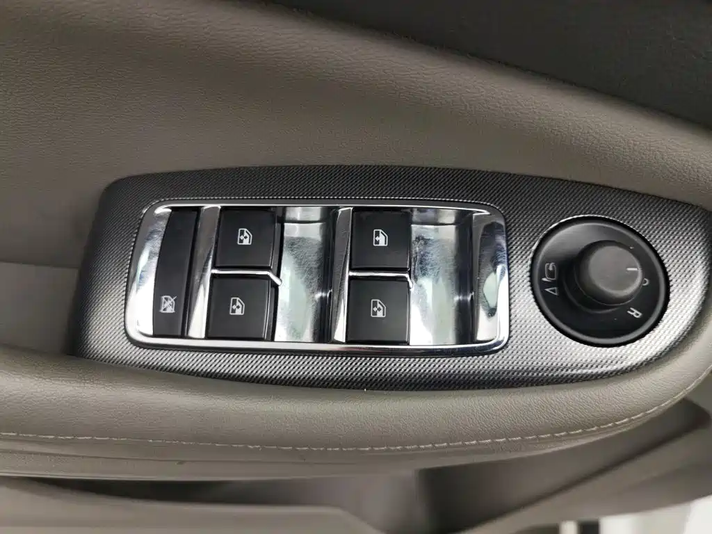Chevrolet Malibu — миниатюра 9