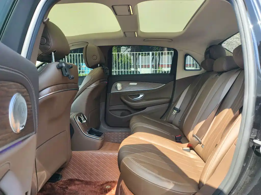 Mercedes-Benz E-Class New Energy — миниатюра 15