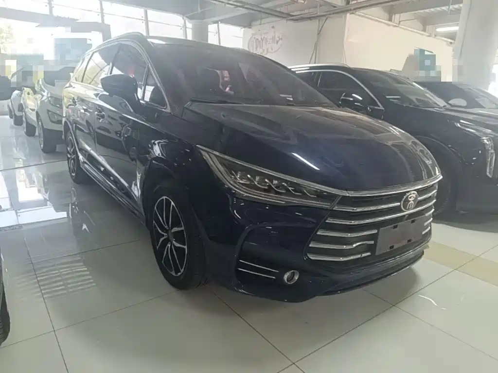 BYD MAX — миниатюра 4
