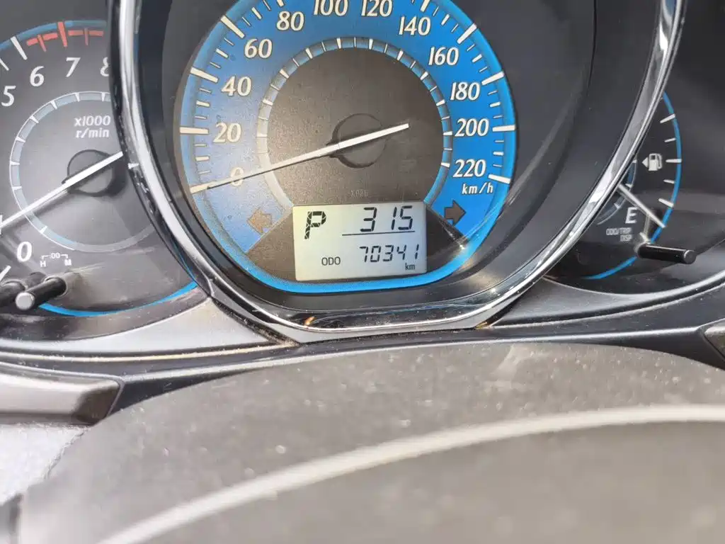 Toyota Yaris L — миниатюра 5
