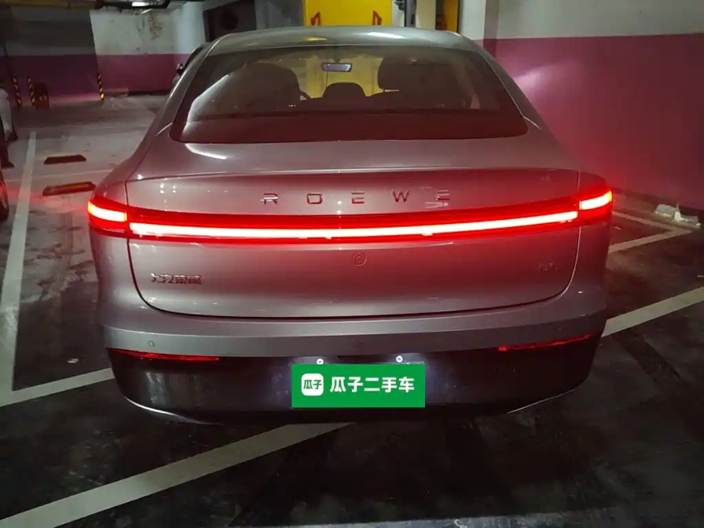 Roewe D6 2025 450km
