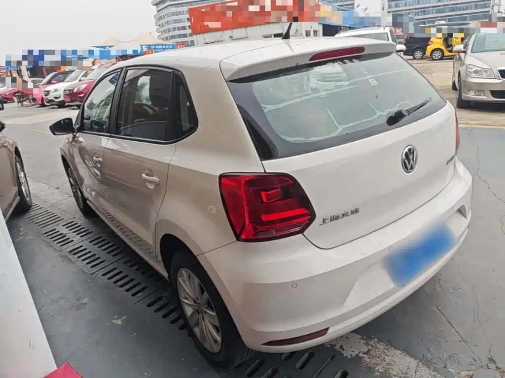 Volkswagen Polo — миниатюра 5