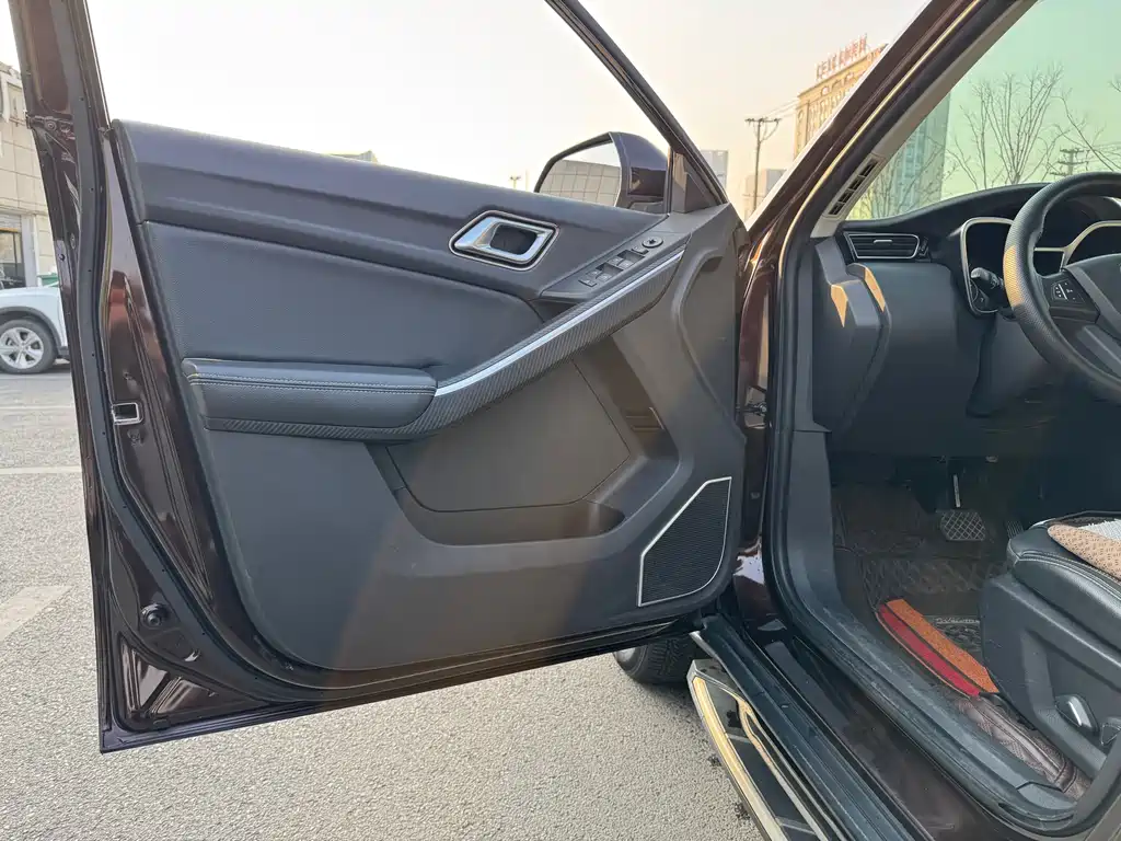 JIANGLING YUSHENG S330