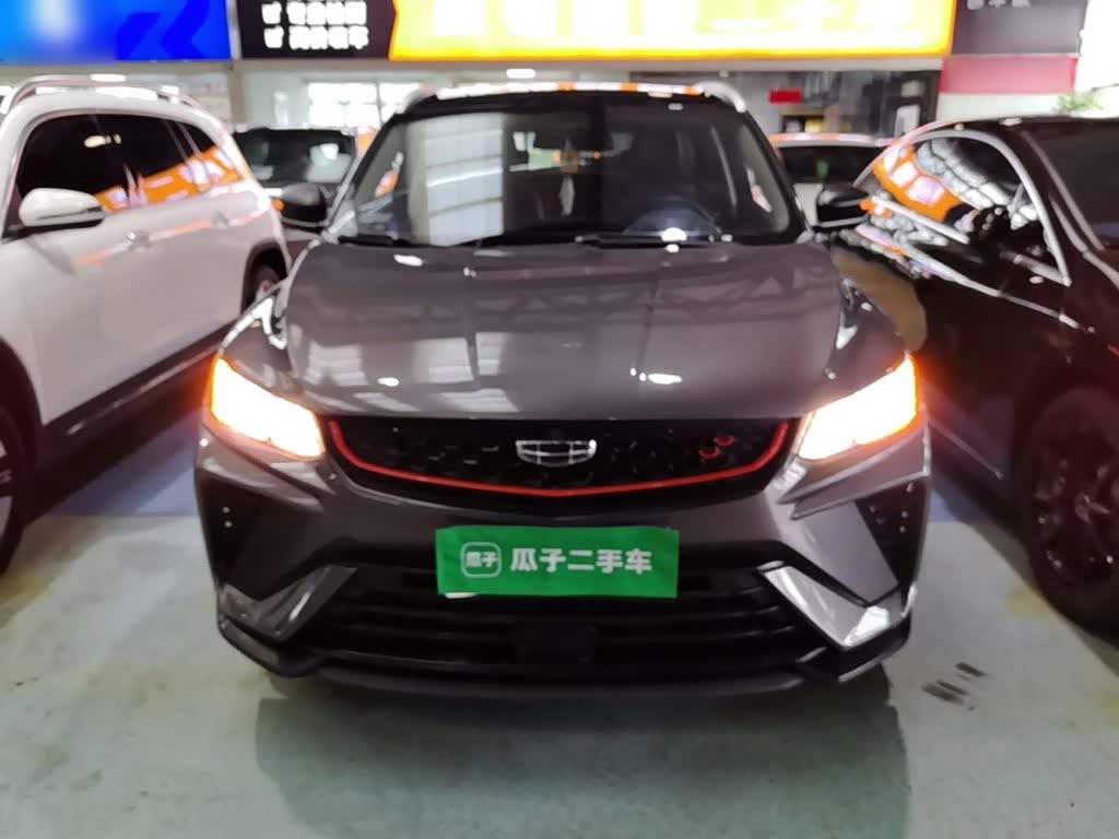 Geely Binyue 1.4 л 2022 г. Серебристо-серый, пробег 49000 км