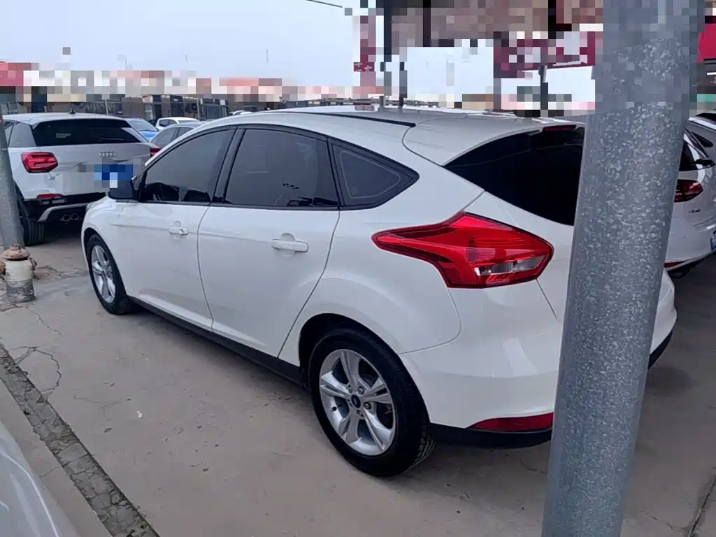 Ford Focus — миниатюра 5