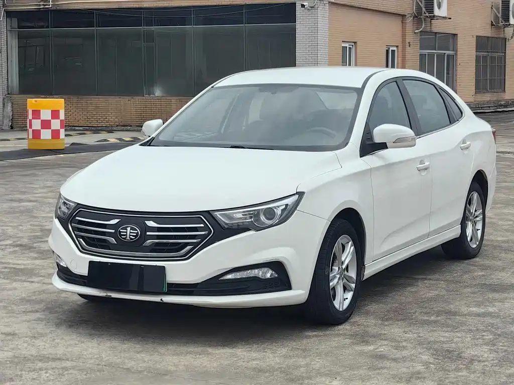 Bestune B30EV 2021