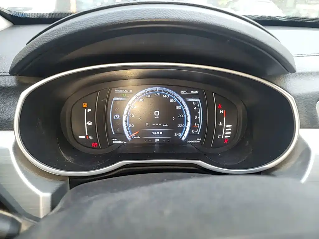 Geely Boyue — миниатюра 12
