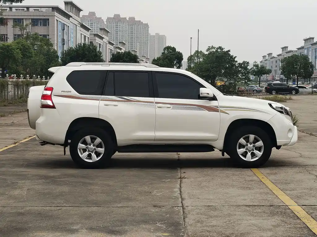 Toyota Prado (Import) — миниатюра 12
