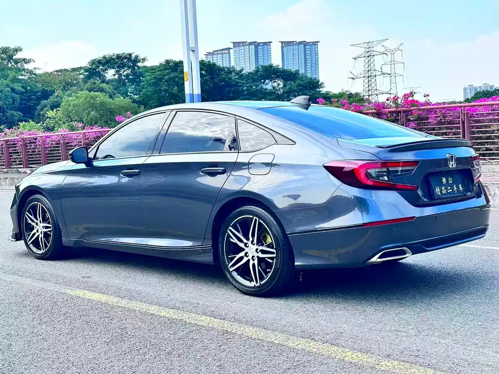Honda Accord — миниатюра 5