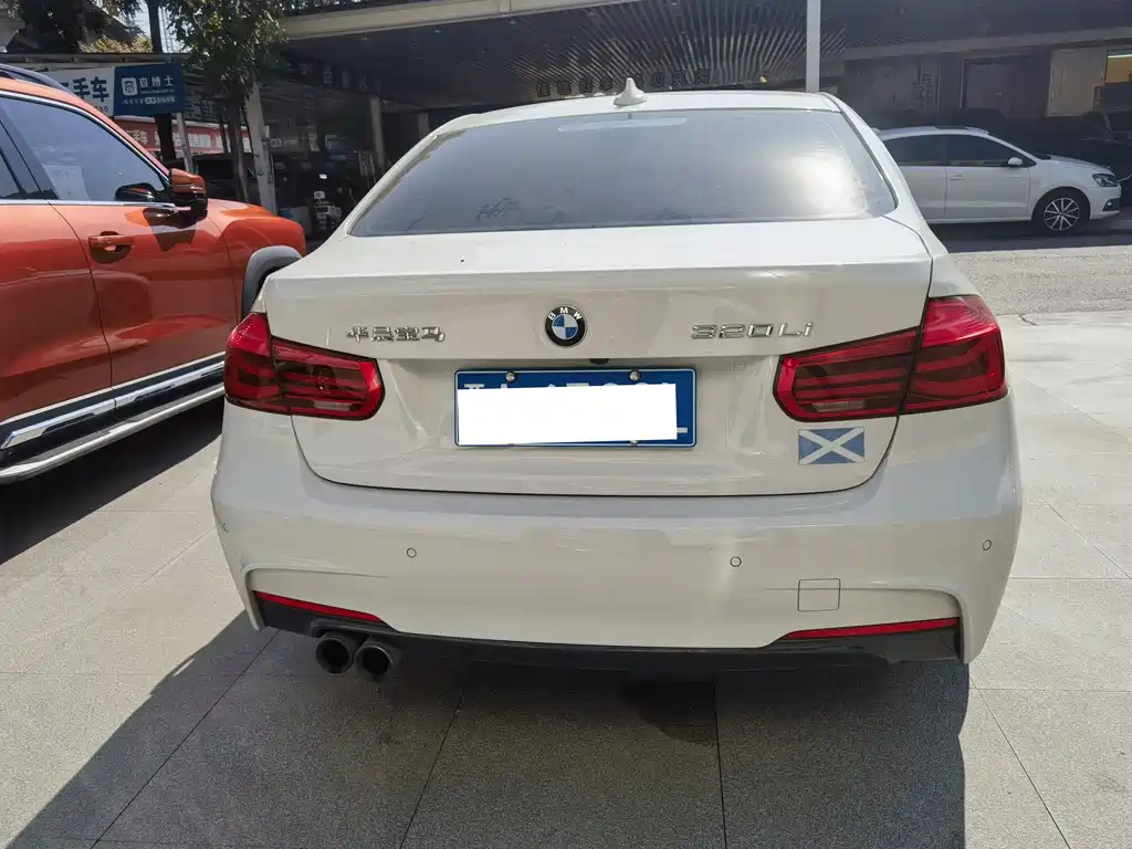 BMW 3 Series — миниатюра 3