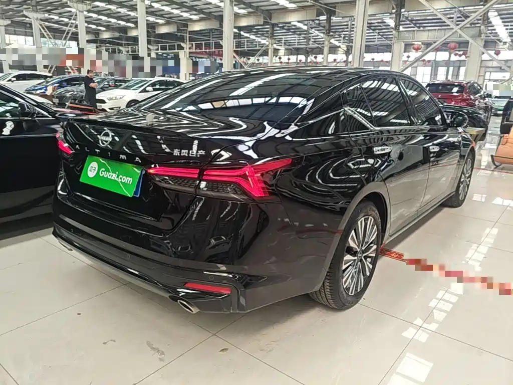 Nissan Teana — миниатюра 7