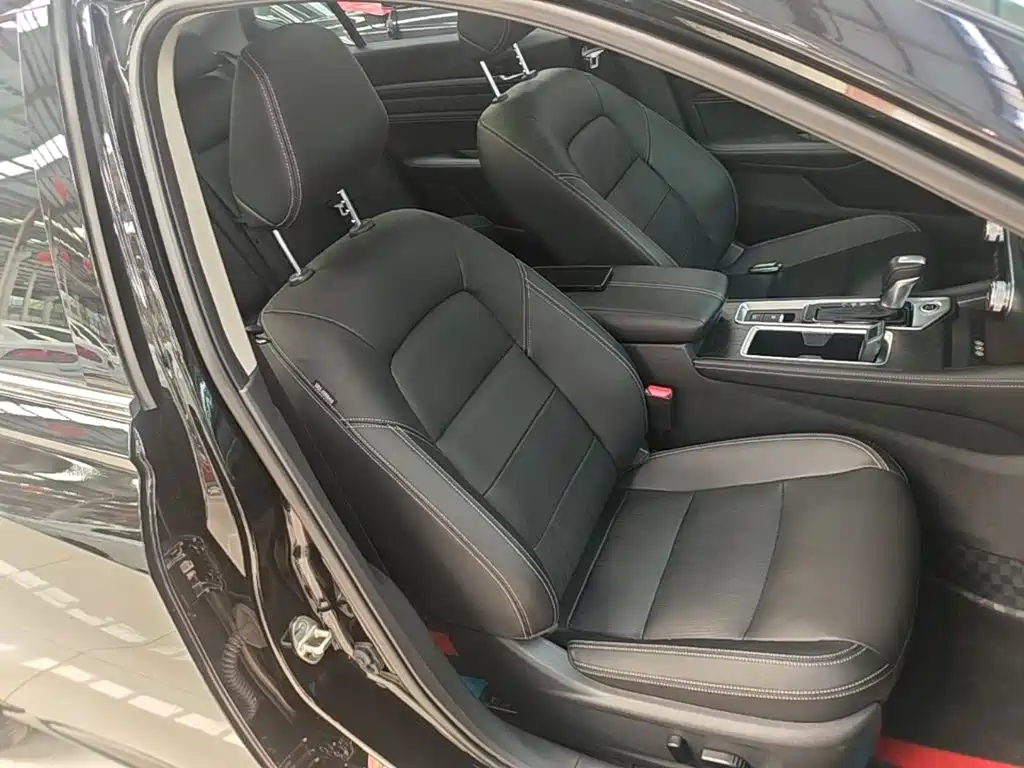 Nissan Teana — миниатюра 25