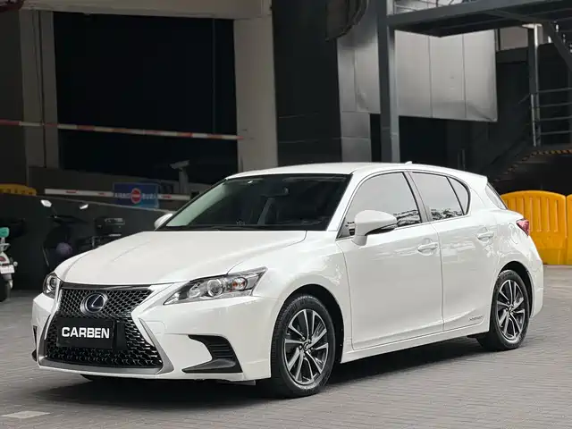 LEXUS CT 2017