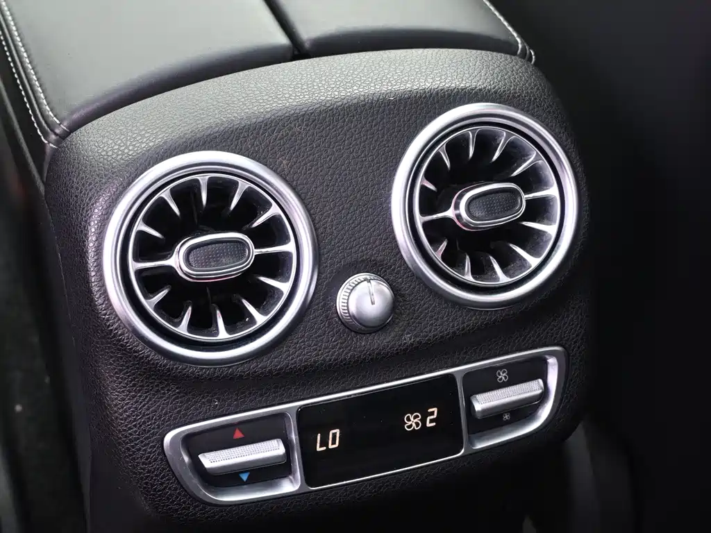 Mercedes-Benz C-Class AMG — миниатюра 18