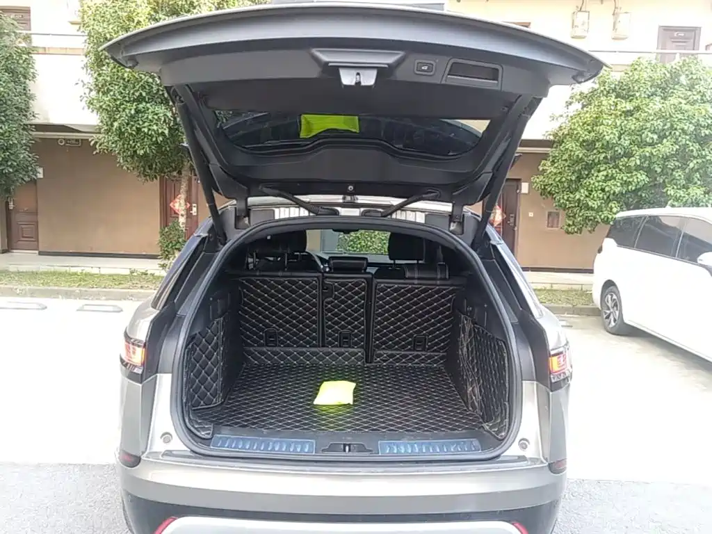 Land Rover Velar — миниатюра 19