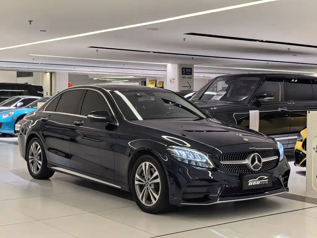 Mercedes-Benz C-Class — миниатюра 3