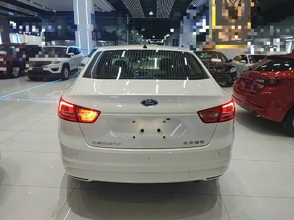Ford Escort — миниатюра 6