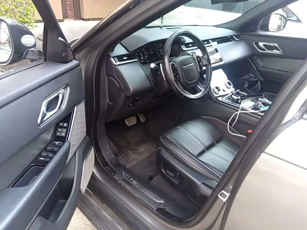 Land Rover Velar — миниатюра 16