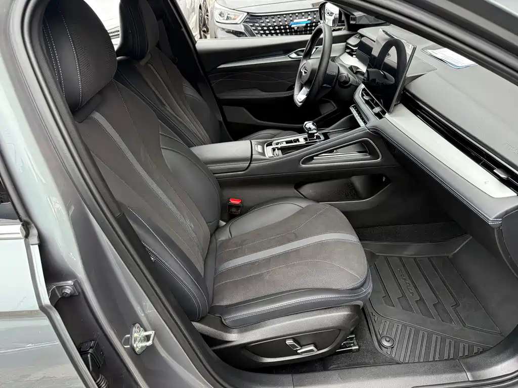 Geely Xingrui — миниатюра 13