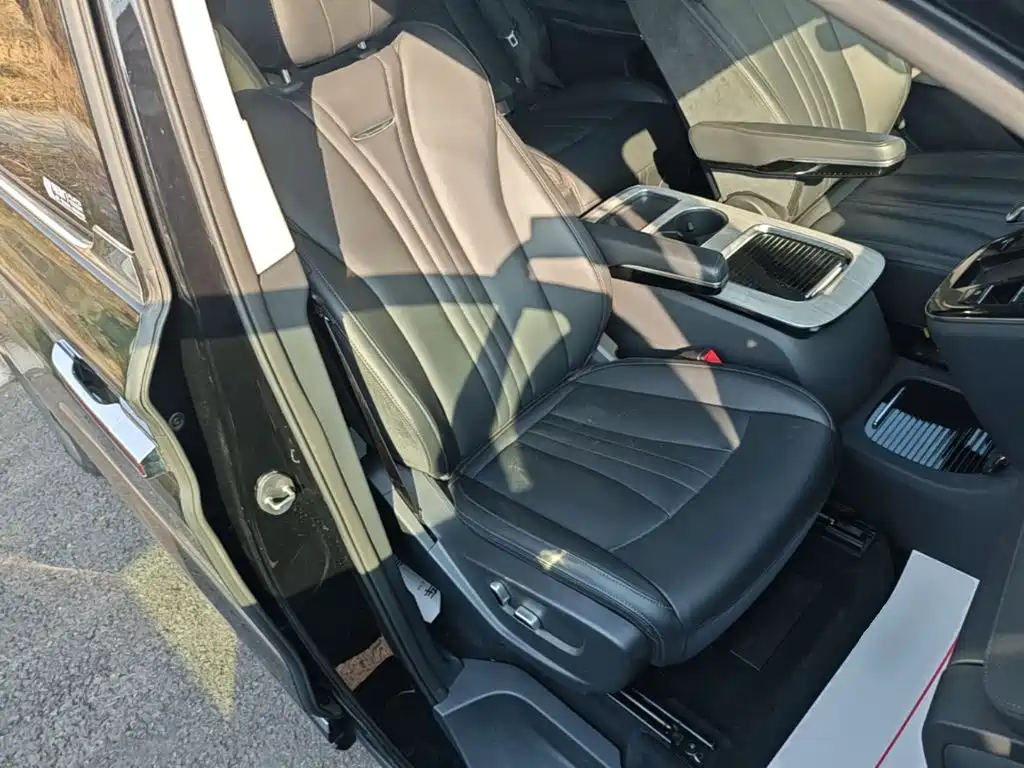 Hongqi Hongqi HQ9 PHEV — миниатюра 25
